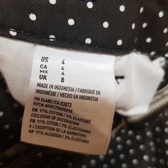 American Eagle Shorts - Picture 3 of 3